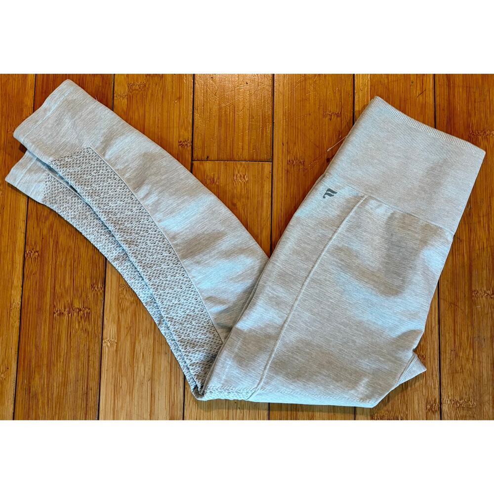 Fabletics high waisted sync legging- gray size small sculpting - Picture 6 of 6